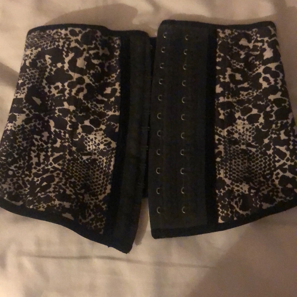 Waist Trainer